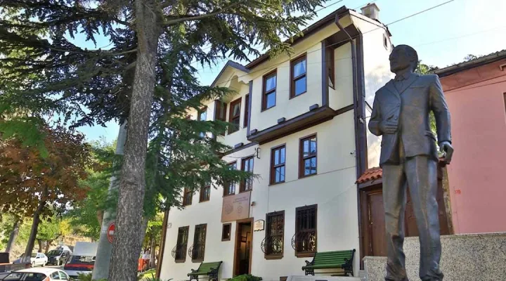 Tayfun Talipoğlu Daktilo Müzesi