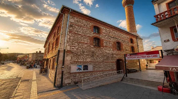 Tiryakizade Süleyman Ağa Cami - Foto 2